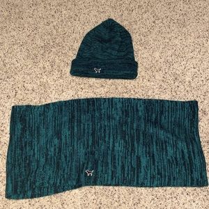 PINK stocking cap and scarf